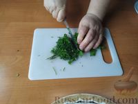Слоёный салат «Сосновый бор» с крабовыми палочками и грибами